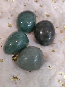 Green Aventurine Tumble Stone for Good Luck & Love